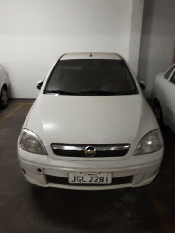 Lote 18 CORSA SEDAN JGL-2281.jpg