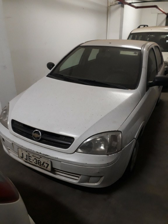 Lote 21 CORSA HATCH JJE-3867.jpg