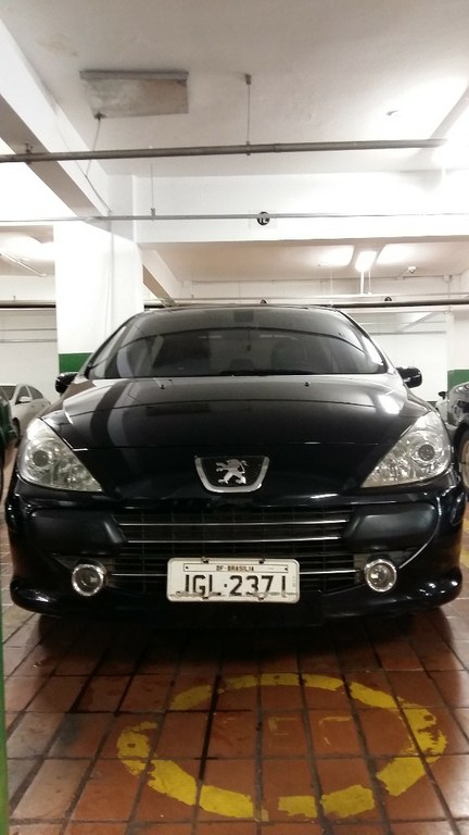 Lote 33 - PEUGEOT 307 JGL-2371.jpg